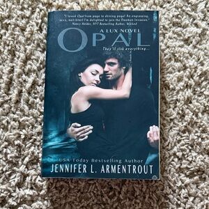Opal by Jennifer L. Armentrout - Paperback Book